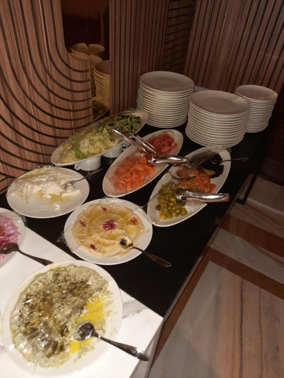 Quiet Jeddah Al Hamra Hotel Exterior photo